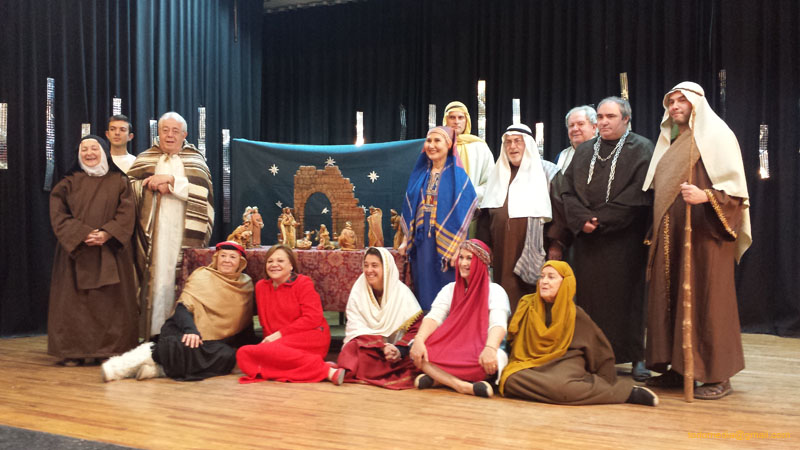 151227 Xto Homenaje a las familias. Vamos a poner un Nacimiento (75) Grupo de teatro