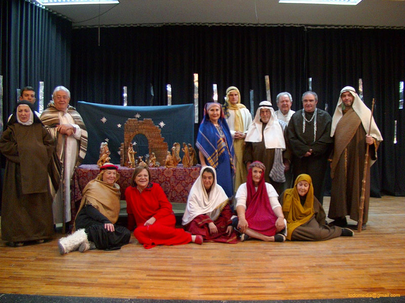151227 Xto Homenaje a las familias. Vamos a poner un Nacimiento (82) Grupo de teatro