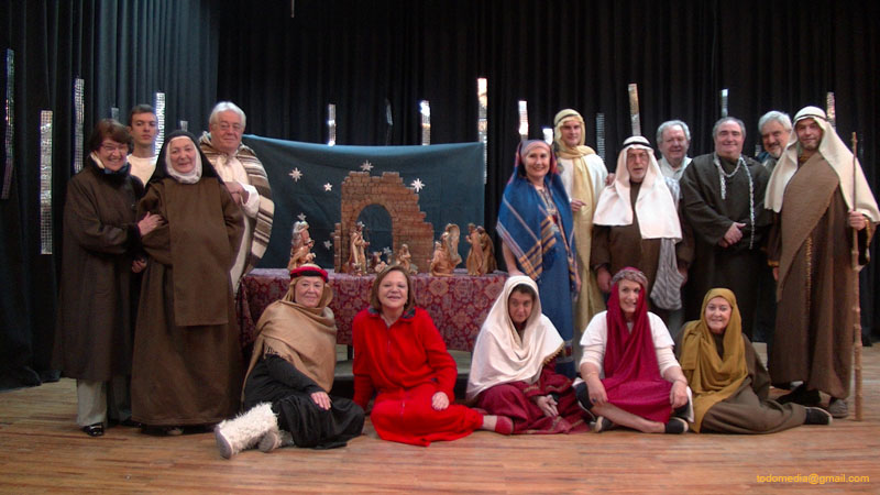 151227 Xto Homenaje a las familias. Vamos a poner un Nacimiento (91) Grupo de teatro