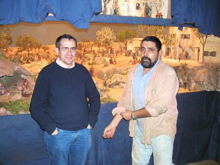 384 Carlos y Justo a por los ultimos retoques 031222