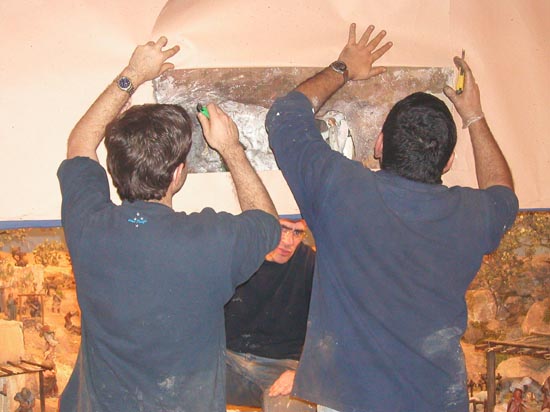 041219 15 colocando el diorama
