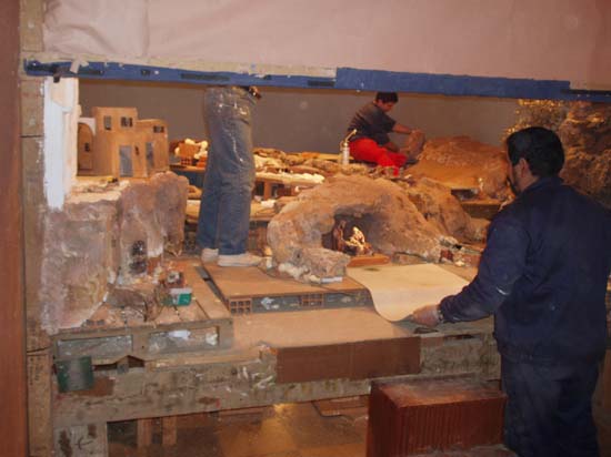 061126 29 Trabakando en dos zonas