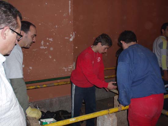 071103 22 Los tubos siguen formando la estructura