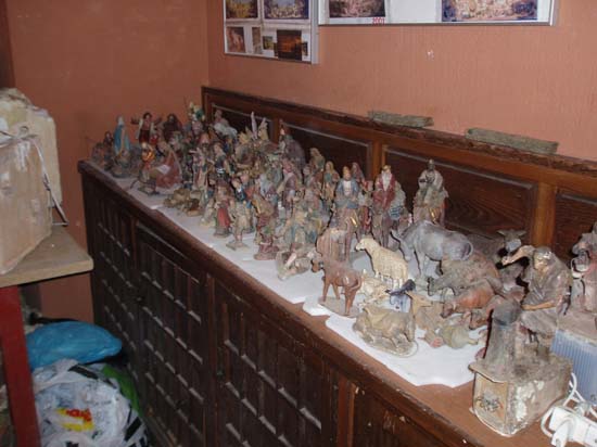 071124 50 Exposicion de figuras