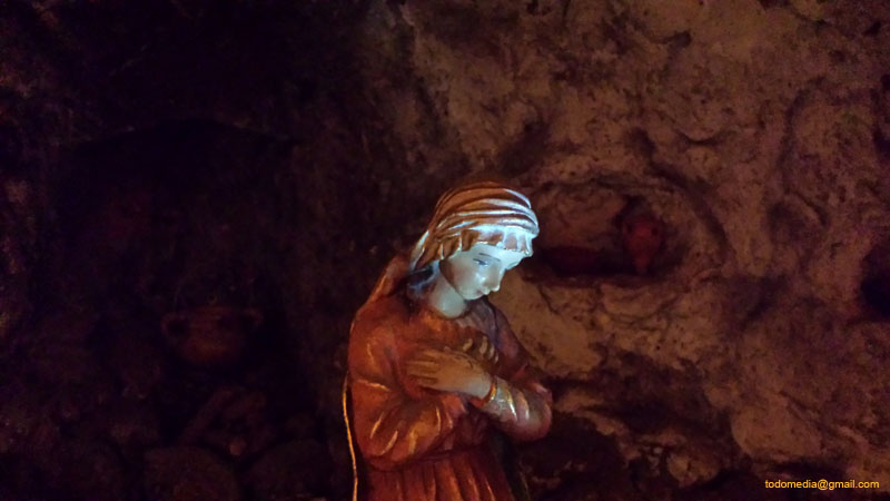 141216 (11) Virgen diorama iluminada