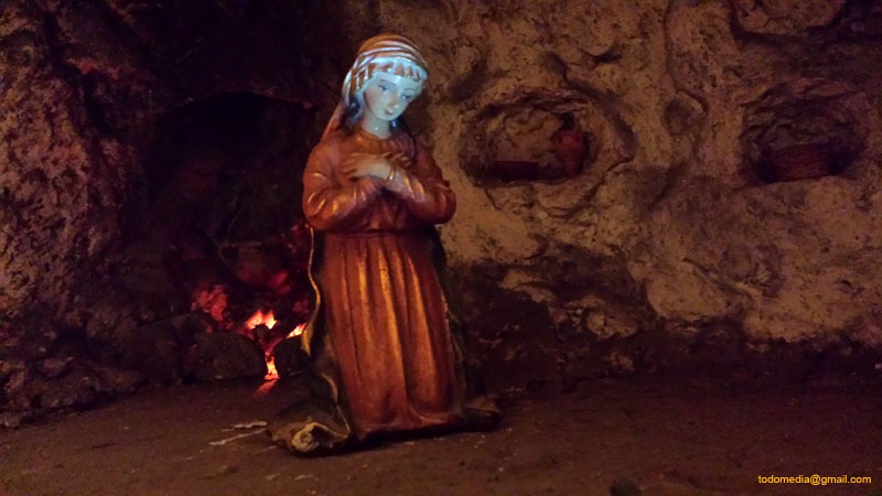141218 (19) Virgen diorama iluminada