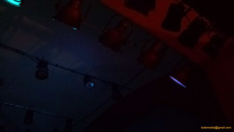 151120 (33) Colocacion de focos luz ambiente dia